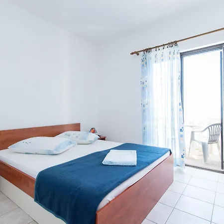 Neva- Two Bedroom With Balcony 4r Apartman Selca (Brac)